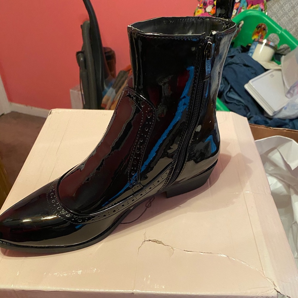 Black boots